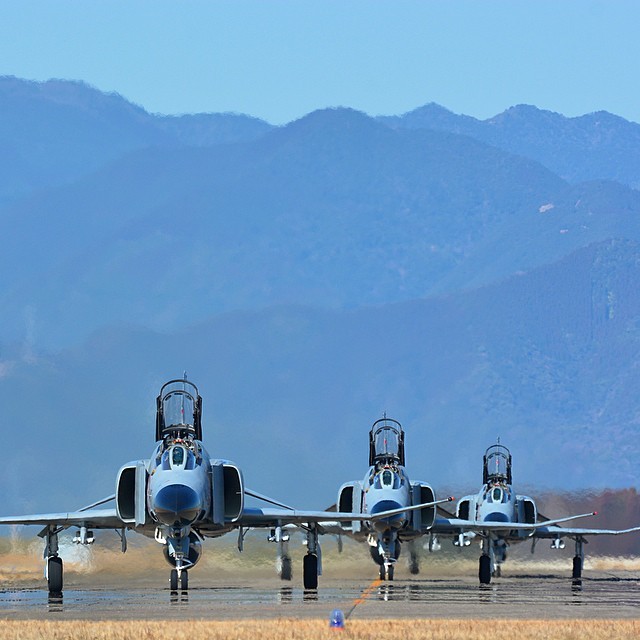 rocketumbl:  JASDF F-4