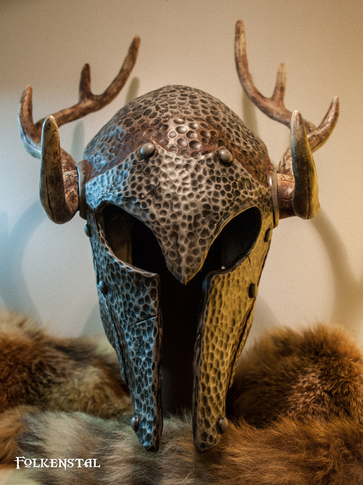 otlgaming:  Skyrim Replica Weapons &amp; Armor - Created by Folkenstal These
