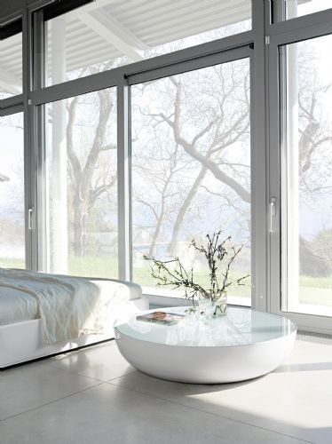 (via big planet coffee table by bonaldo | gino carollo | awhiteroom uk)