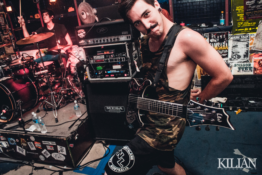dreywhore:  jameskilian:  IN HEARTS WAKE  what a dall (get it) 