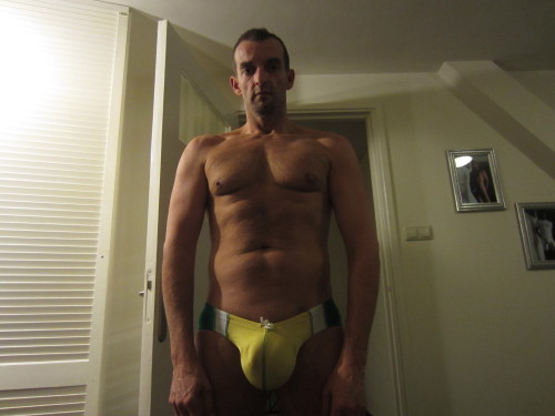 XXX tax71ass:  N2N Bodywear   Handsome sexy man photo