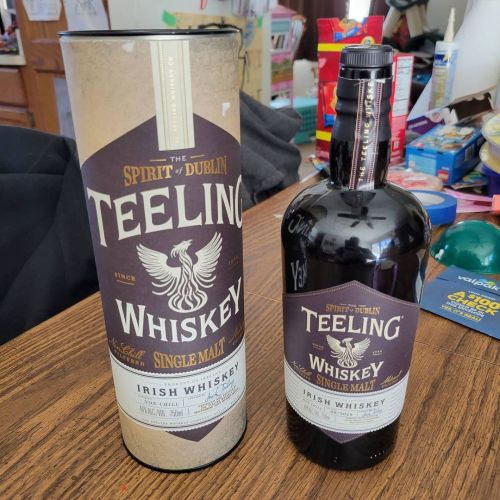 Thank you to @nikkinoo813 for this bottle of @teeling_whiskey - unboxing and tasting video soon to f