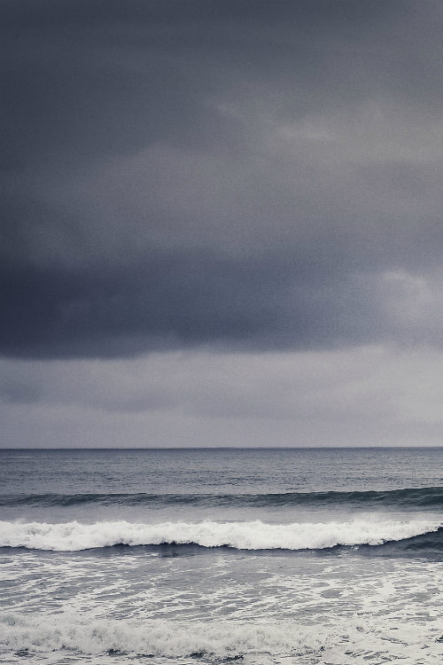 plasmatics-life:  Ocean Waves ~ By Robin Jaffray 