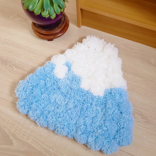 a new hobby: creating pompom rugs