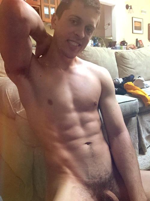 colungafrank:  TYLER RUSH TWITTER PICS