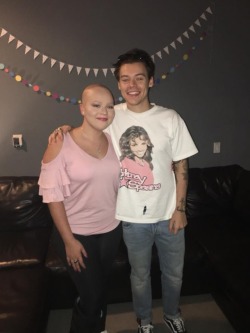 harrystylesdaily:  “Yes! Harry Styles granted Kaitlyn’s wish! Amazing start to a great night ahead! Nicest person in the world with the sweetest girl in the world ❤️”