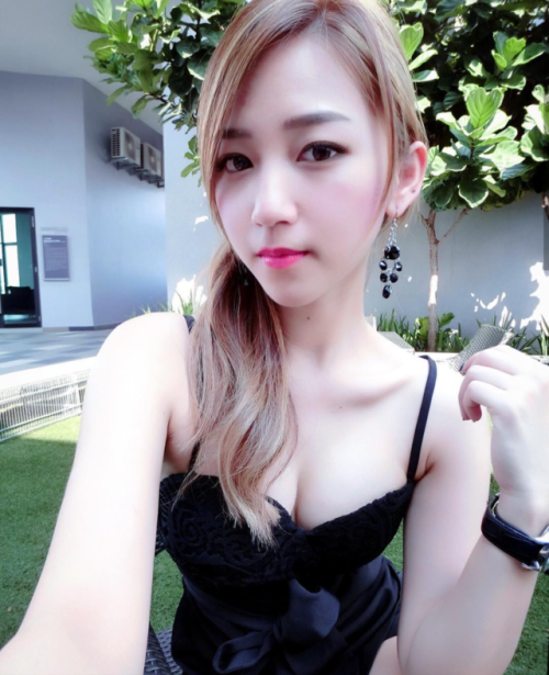 buttface696969: The gorgeous Qihui!