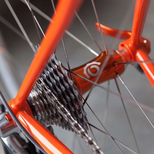 pedalitout: Loving the @industry_nine i25TL wheelsets. The shapely hubs pair well with our curved se