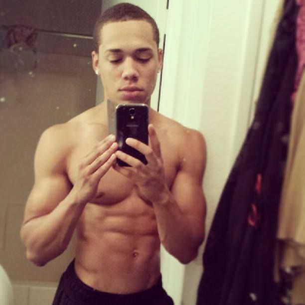 sexyredbones:  exposethajocks:  Ok good night.   I HATE YOU!!!!!! LOL 