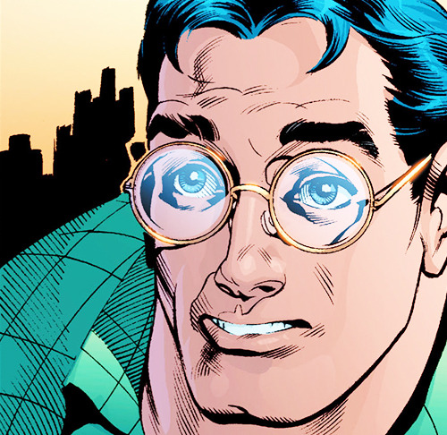 that0n3teen:notajerusalemcricket:  notajerusalemcricket:  justiceleaque:the sheer amount of artistic talent put into these panels to portray the right feeling on clark’s face is amazing   None of the images in the notes look like eachother but they