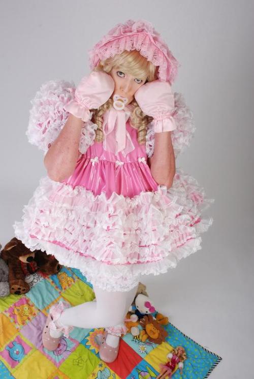 babypants64: sissynix: sissydolldreams: Sweet sissy baby Cindy. Super Cuteeeeee Beautiful sissy b