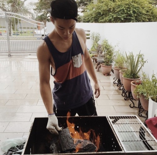 nathanxx:Hot muscular SG boy, Emmanuel Kwan. Instagram: emmanuelkwan