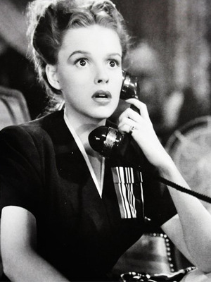 foreveroldhollywood:  Hello operator  