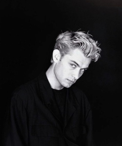 cinema-glow:Jude Law - photographed by Michael James in New York, 1992