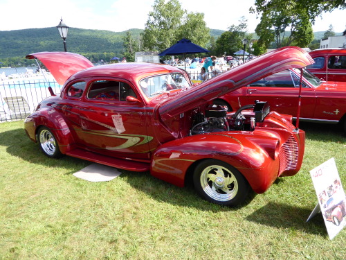 fromcruise-instoconcours:  1940 Pontiac