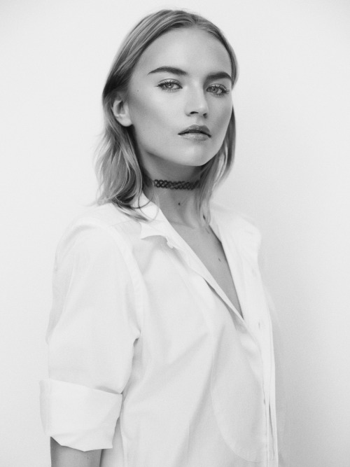 maringues:  adriannina:  Anabela Belikava by Adrian Nina  Queued ■bw□fashion□models□personal□recovery■ 