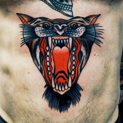 thievinggenius:  Tattoo done by Rich Hadley.