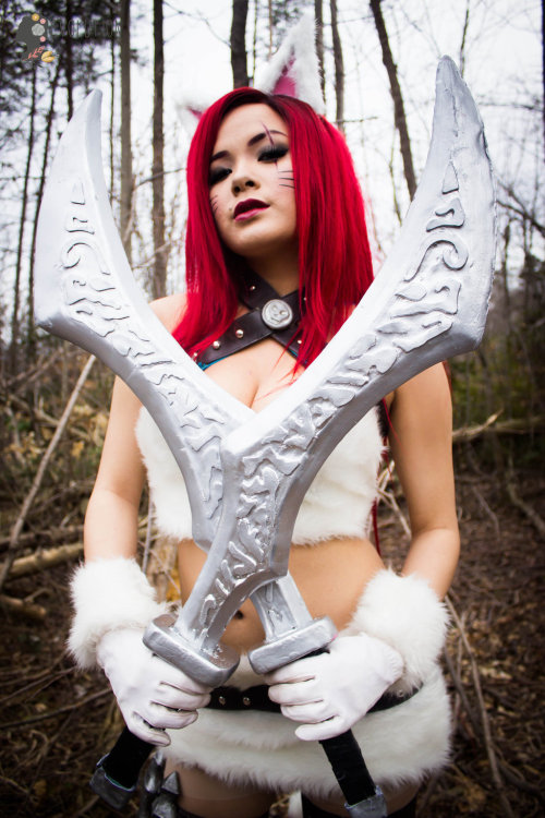 league-of-legends-sexy-girls:  Katarina Cosplay porn pictures