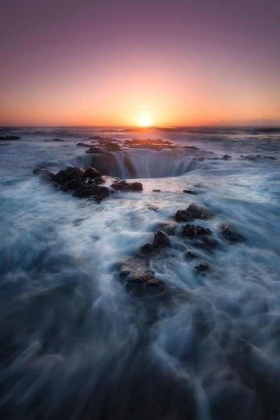 te5seract:  Eye of the Sea by  Majeed Badizadegan   Find Majeed here: Facebook | website