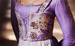 tehfanglyfish:thegreymoon:steveharringtrn:merlin meme[5/7] costumes/outfits; Guinevere’s Lilac Dress