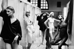 maxlikesit:  photos by Deborah Turbeville