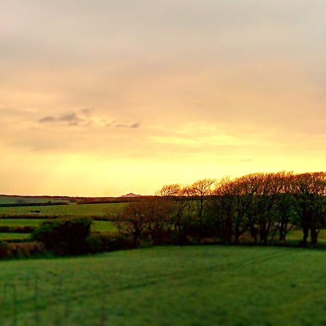 daithebay:  Fiery evening sky over Carn Llidi #Pembrokeshire