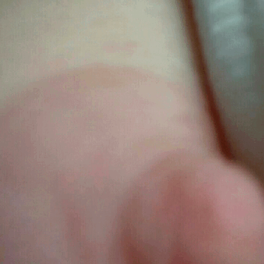 mmmypuffynipples:  Please, eat me👅