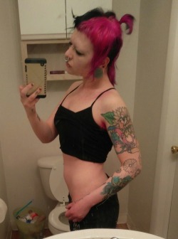 skella-whore:  alien-sunflower-vomit:  Re-did my hair and armpits. Getting pretty happy with my body lately. Needs more tattoos. That fucking mirror needs to be cleaned.  DUDE THE ARMPITS ARE AMAZING makes me wish mine grew in :(