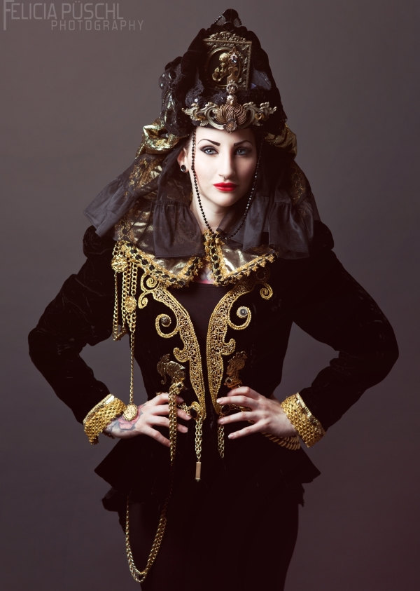 arsenicinshell:  Felicia Puschl