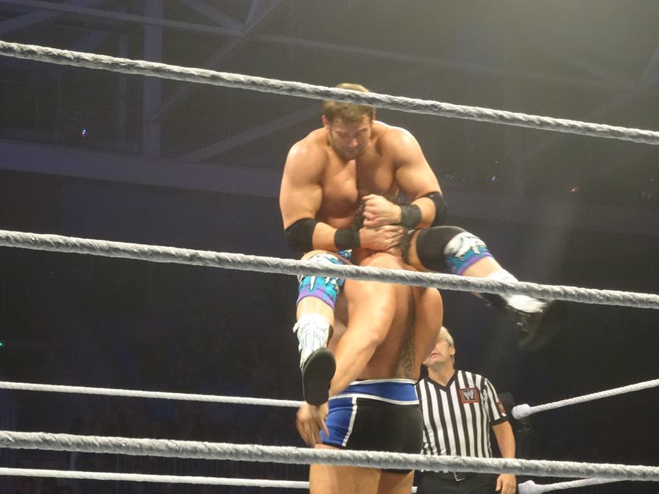 rwfan11:  ….not even sure Zack’s crotch can take down the big Russian! 