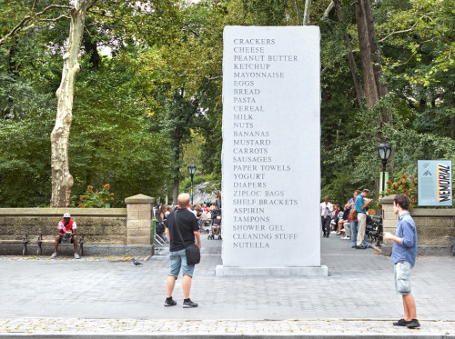 blakegopnik:
“ David Shrigley’s 11th Commandment: Thou Shalt Not Forget the Bananas
THE DAILY PIC (#1659): New York is having a golden fall moment for outdoor art.
Yesterday, I raved about Martin Puryear’s industrial mammoth in Madison Square Park –...