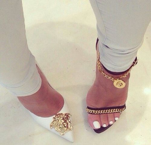 flawlassglam:  http://flawlassglam.tumblr.com/ 
