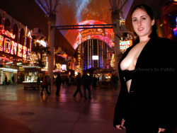 angelmarx:  She needed to let them out for some freshLas Vegas air