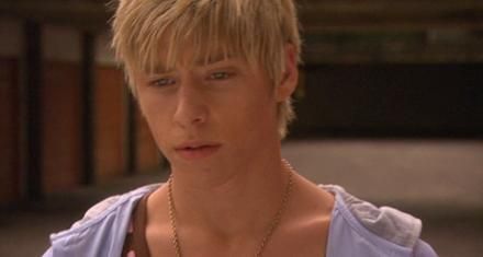 Mitch hewer