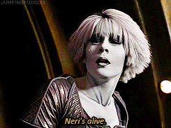 farscapefridaypodcast:jumpingpuddles:Farscape: A Clockwork NebariBonus (more reaction gifs here):The