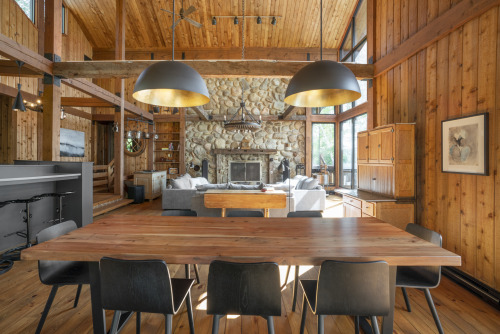  ♦ Home Inspirations | Interiors, Architectures -  @stunninginteriors ♦✨  Saint-Donat Residence by ©