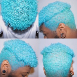 lovelydyedlocks:  Hair Dye Used: Aquamarine