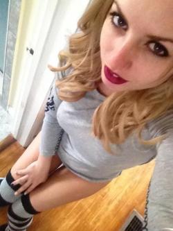 celebtwitpic:  Lexi Belle 