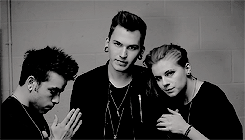 mikefuentoes:  Pvris being… Pvris. 