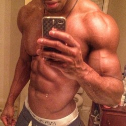 autoswagg:  butchie4ever:  abs all day  http://autoswagg.tumblr.com/archive