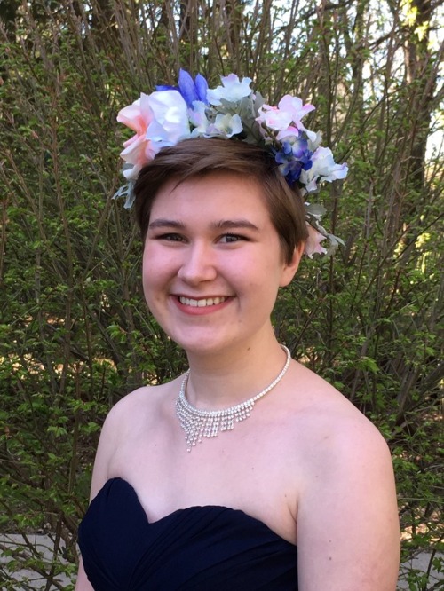 cynicalandgay:I’m a trash lesbian who made a flower crown for prom, so if @cryingmorrissey wants sel