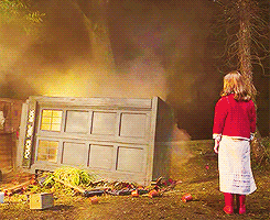  Now we’re torn, torn, torn apartThere’s nothing we can doJust let me go, we’ll