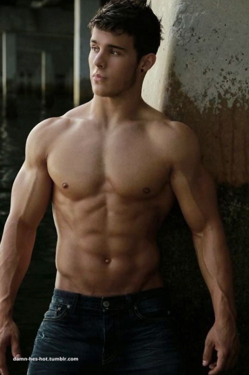 damn, he's hot!