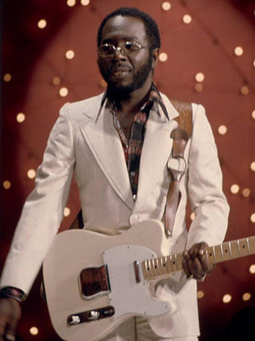 twixnmix: Curtis Mayfield on The Midnight Special in 1973.