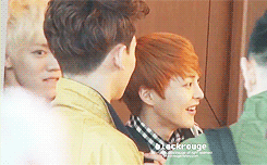 fyxiuhan:  xiumin says something to luhan which obviously gets him into a lot of