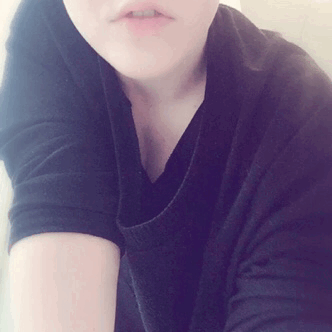 cutestwhore:  Having fun at school while thinking about @theropegeek 😇 Please don’t remove caption 💛