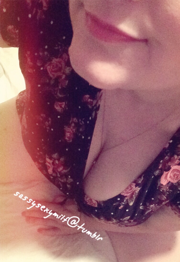 sassysexymilf:Hope you are having a fantastic day gorgeous @lillybgoddess. I “heart”