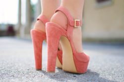 ✥ Cinderella's Stilettos ✥