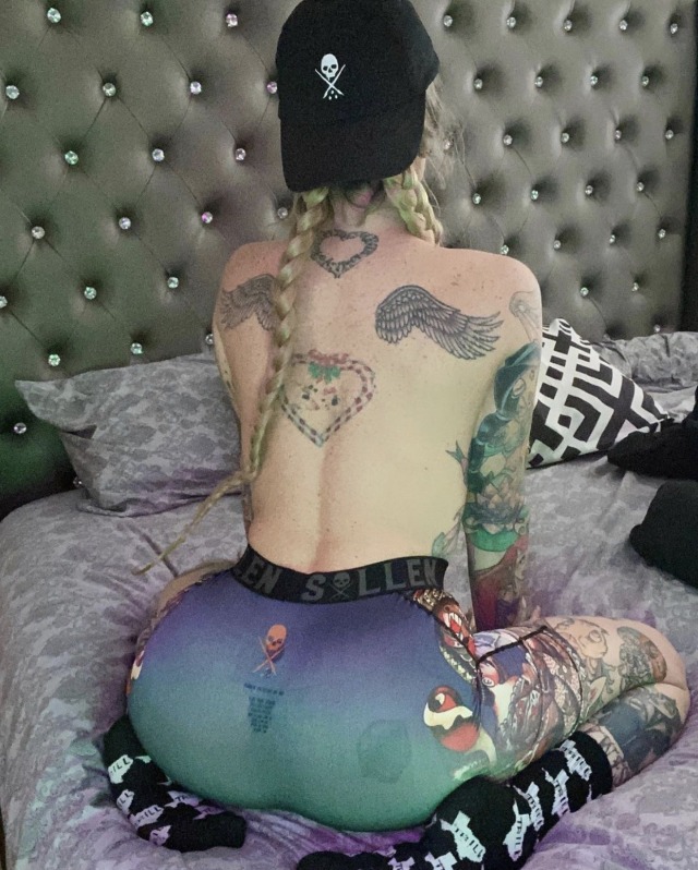 https://64.media.tumblr.com/f7ba0b1a0ed78c391b1f52ee78cf0ce3/2983e9b2e704798d-b8/s640x960/eda4956348d34353f01f262dc1eca8b1437fe2ff.jpg