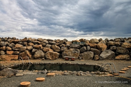 Heitur pottur A hot pot in the far north of Iceland.©islandfeuer 2010-2015. All Rights Reserved